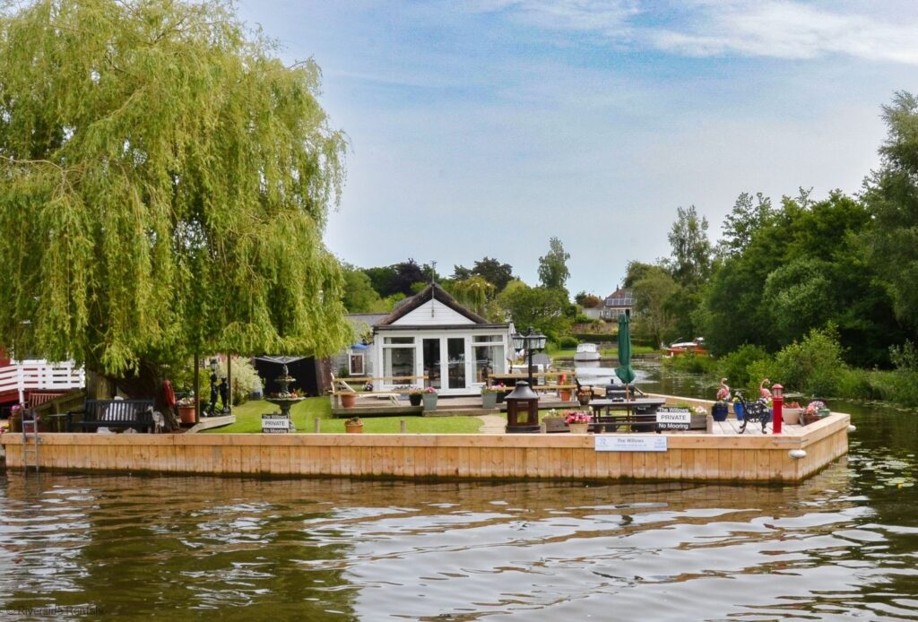 The Willows Horning